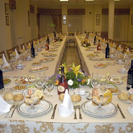 Hostal Castilla Benavente Esterno foto