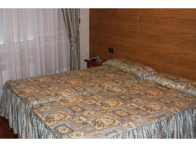 Hostal Castilla Benavente Esterno foto