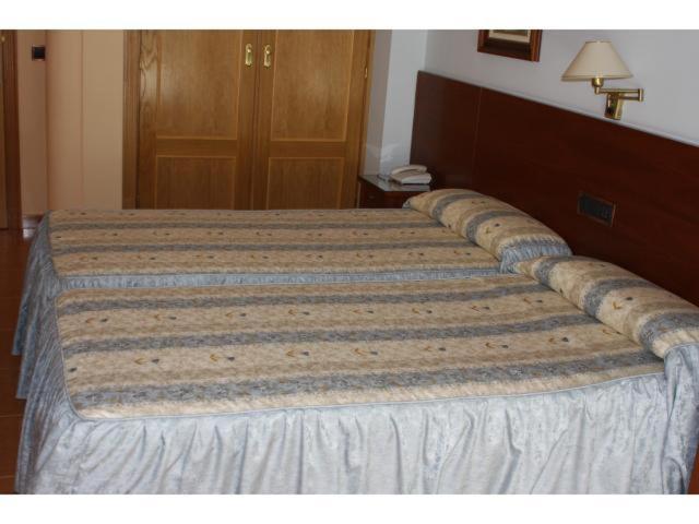 Hostal Castilla Benavente Esterno foto