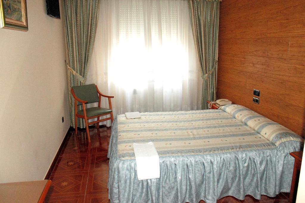 Hostal Castilla Benavente Camera foto