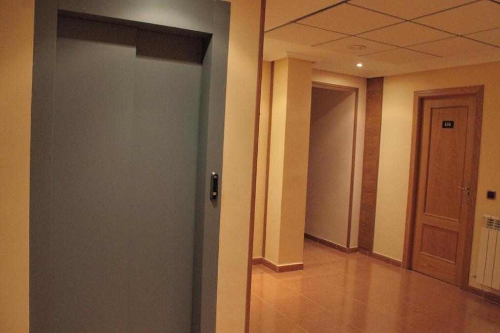 Hostal Castilla Benavente Esterno foto